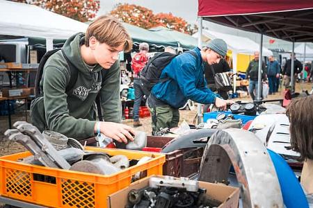 Veterama Mannheim Oktober 2025 Teilemarkt für Oldtimer auf dem Maimarkt-Gelände