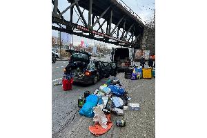 Polizeibeamte stellten am Sonntagmorgen (14.12.2025) ein Auto und einen Transporter in Vorhalle fest, in denen mutmaßliches Diebesgut transportiert wurde.