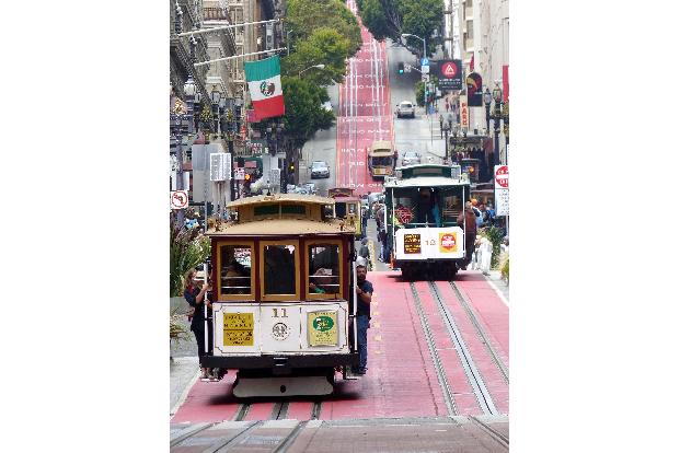 Seit über 150 Jahren fahren Cable Cars durch San Francisco. (Archivbild) 
