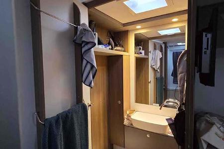 Dauertest, Carado T447, Bad, Dusche, Klo, Waschbecken