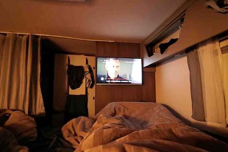 Dauertest, Carado T447, Bett, Fernseher