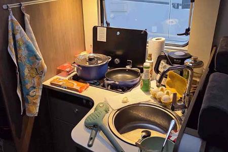 Dauertest, Carado T447, Küche, Spülbecken, Topf, kochen