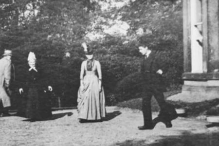 Roundhay Garden Scene (1888)