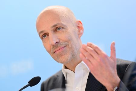 BDI-Präsident Peter Leibinger kritisiert die Bundesregierung. (Archivbild)