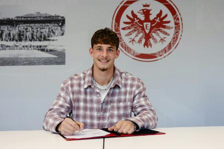 Eintracht Frankfurt macht Talent Neuendorff zum Profi