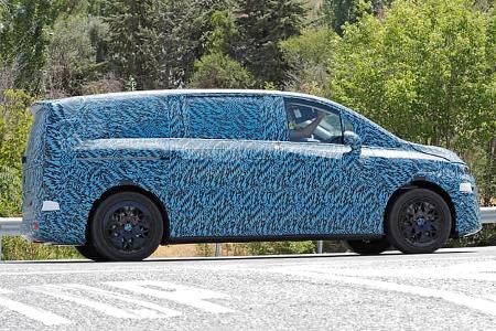 Erlkönig Mercedes VLE