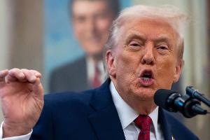 Trump will zehn Milliarden Dollar von der BBC erstreiten.