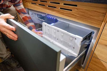 Kühlschublade, Karmann Dexter 595, Wohnmobil, Camping, Camperbus