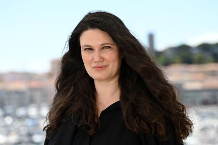 Regisseurin Mascha Schilinski nimmt mit ihrem Film 