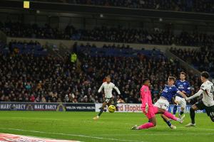 Ligapokal: Chelsea erster Halbfinalist