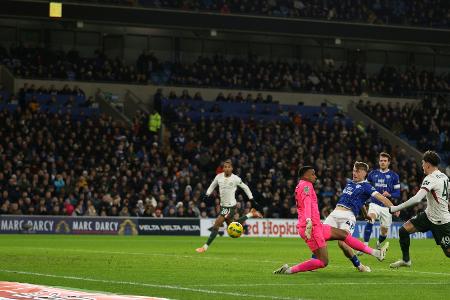 Ligapokal: Chelsea erster Halbfinalist