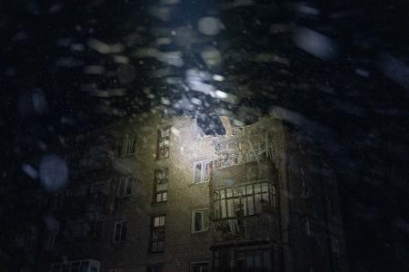 Ein Gebäude ist durch eine russische Bombe zerstört.