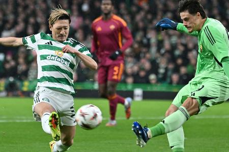 Celtic-Boss Lawwell tritt nach Drohungen zurück