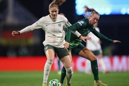 Niederlage gegen Chelsea: Wolfsburg muss in die Play-offs