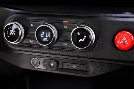 Renault Twingo E-Tech Electric Serienauto Elektro-Kleinwagen