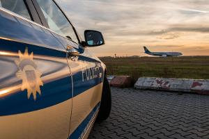 Das anhängende Symbolbild kann zu redaktionellen Zwecken mit dem Zusatz "Bundespolizei" im Zusammenhang mit dieser Pressemitteilung verwendet werden.