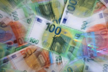 Kreditbanken steigern Neugeschäft dank steigender Nachfrage von Verbraucherinnen und Verbrauchern nach Finanzierungen. (Symbolbild)