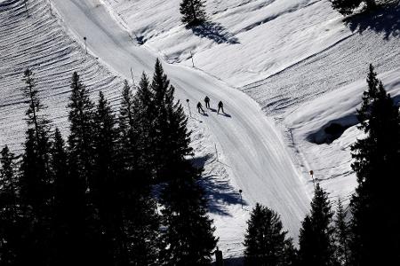 Nicht überall ist es abseits der Pisten grün. (Archivbild)