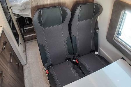 Kabe Abisko Van 690 LB, Mercedes, Sitzgruppe
