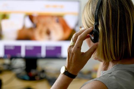 Mehr als 1,2 Millionen Kontakte gab es bei der Telefonseelsorge im Jahr 2025. (Archivbild)