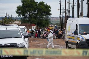 Die Tat geschah nachts im Township Bekkersdal bei Johannesburg.