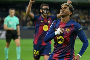 Barcelona gewinnt nach langer Überzahl