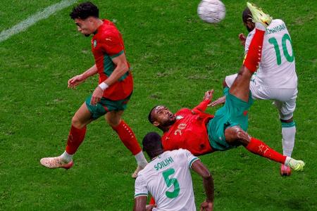 Traumtor inklusive: Marokko siegt zum Auftakt