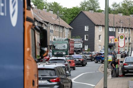 Eine regelrechte Verkehrslawine quälte sich vier Jahre lang mitten durch Lüdenscheid. (Archivbild)