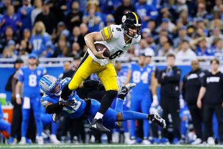 Steelers-Quarterback Rodgers unter Druck gegen die Lions