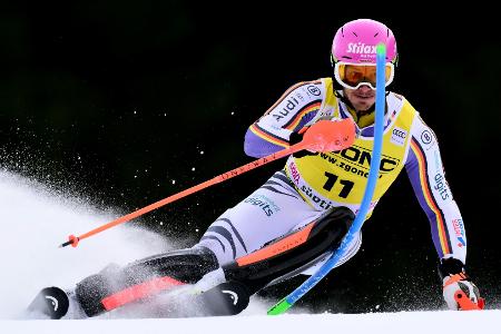 Slalom in Alta Badia: Straßer weit zurück