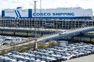 Exportgut Auto - in die USA sind deutlich weniger Fahrzeuge geliefert worden. (Archivbild)