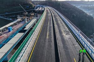 Rahmedetalbrücke Markierungen