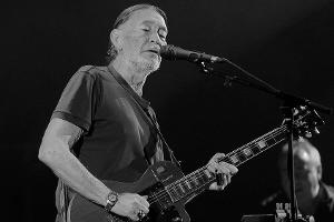 Trauer um Chris Rea: Britischer Musiker stirbt mit 74 Jahren