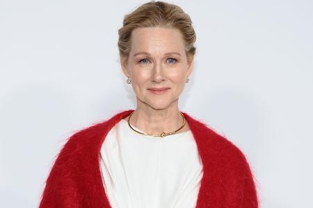 Laura Linney