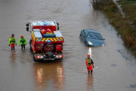 Kurz vor Weihnachten stehen Teile von Südfrankreich unter Wasser.