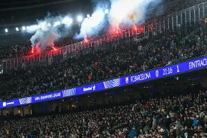 "Schadet massiv": Frankfurt-Präsident kritisiert eigene Fans