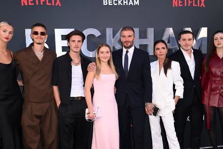 Ohne Brooklyn: Die Beckhams tanzen unterm Weihnachtsbaum