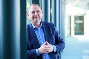 Verdi-Chef Frank Werneke tritt für ein strenges Vorgehen gegen die AfD ein. (Archivfoto)