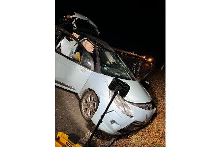 Dieser Citroen kam in Ründeroth von der Straße ab