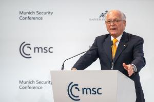 Der amtierende Vorsitzende der Münchner Sicherheitskonferenz, Wolfgang Ischinger, hat zusammen mit dem Stiftungsrat entschieden, dass AfD-Politiker an der Konferenz 2026 teilnehmen dürfen. (Archivfoto)
