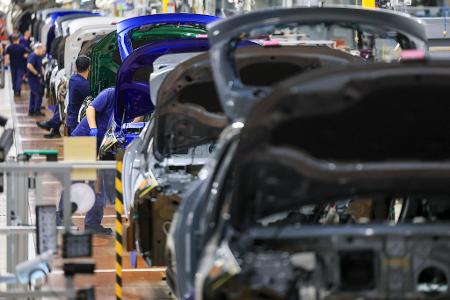 Der Gewinn der deutschen Autobauer sackte in den ersten neun Monaten deutlich ab. (Symbolbild)
