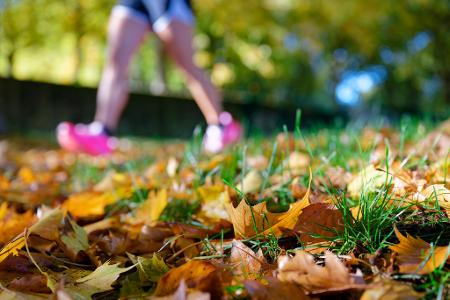 Selbst junge Leute wollen im kommenden Jahr sportlicher durch den Alltag kommen. (Symbolbild)