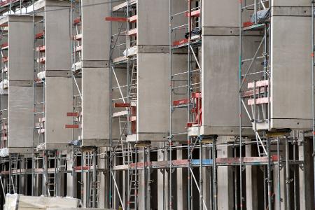 Wer in München eine Eigentumswohnung kaufen will, blutet finanziell auch als Besserverdiener. Im deutschlandweiten Schnitt jedoch ist der Kauf einer Wohnung laut Interhyp bezahlbarer geworden. (Symbolbild) 