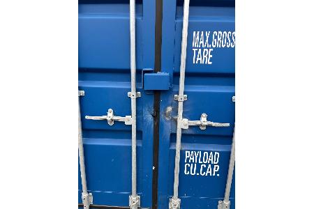 Beschädigter Container