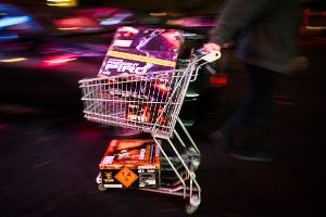 Zum Verkaufsstart gab es vielerorts Warteschlangen. 