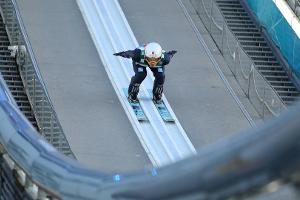 Halbzeit in Oberstdorf: Hoffmann Sechster, Prevc führt deutlich