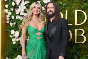 Sogar auf Badetuch: Heidi Klum hat ihren Tom im Urlaub immer bei sich