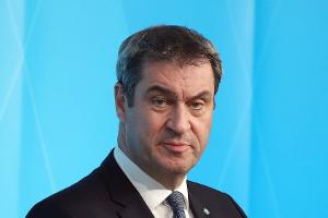 Bayerischer Ministerpräsident Markus Söder hat sich Hüft-OP unterzogen