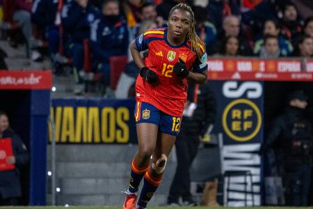 Bayern holen Stürmerin Imade vorzeitig zurück