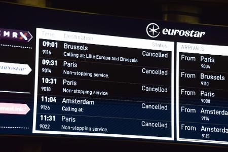 Die Störung im Bahnverkehr macht viele Reisepläne kurz vor Silvester zunichte